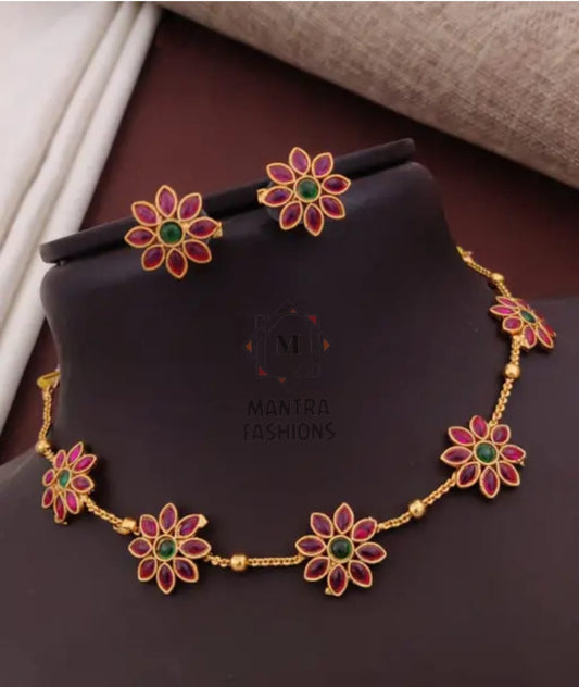 Light weight Floral choker
